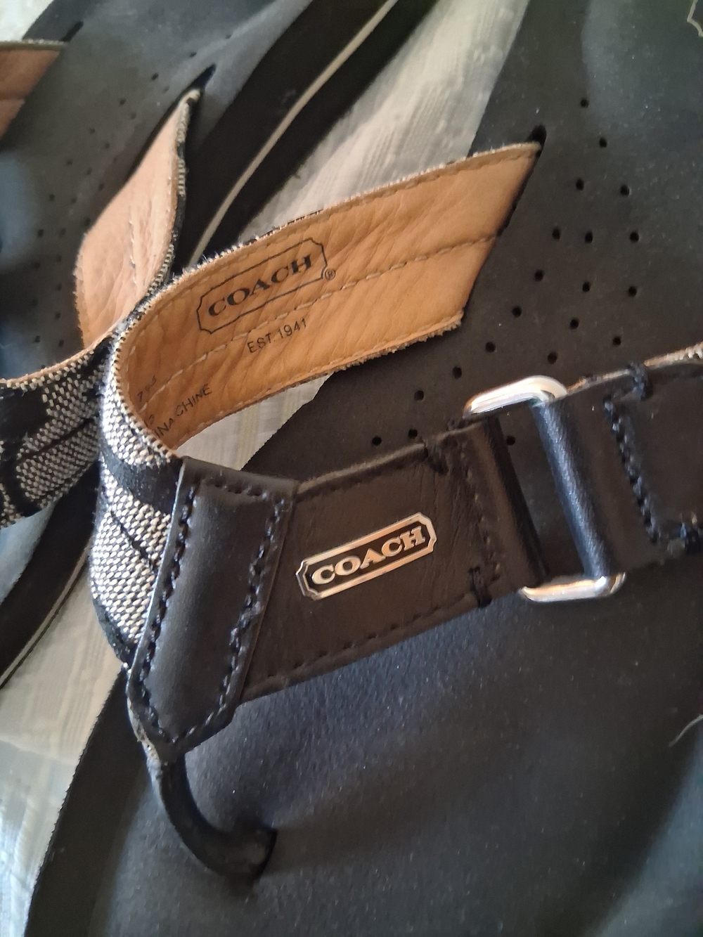 Coach Black and Tan Signature Logo Thong Sandals - Picture 2 of 6